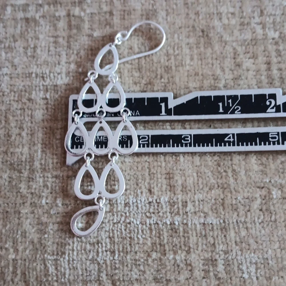 Silver Tone Rain Drop Dangle Earrings